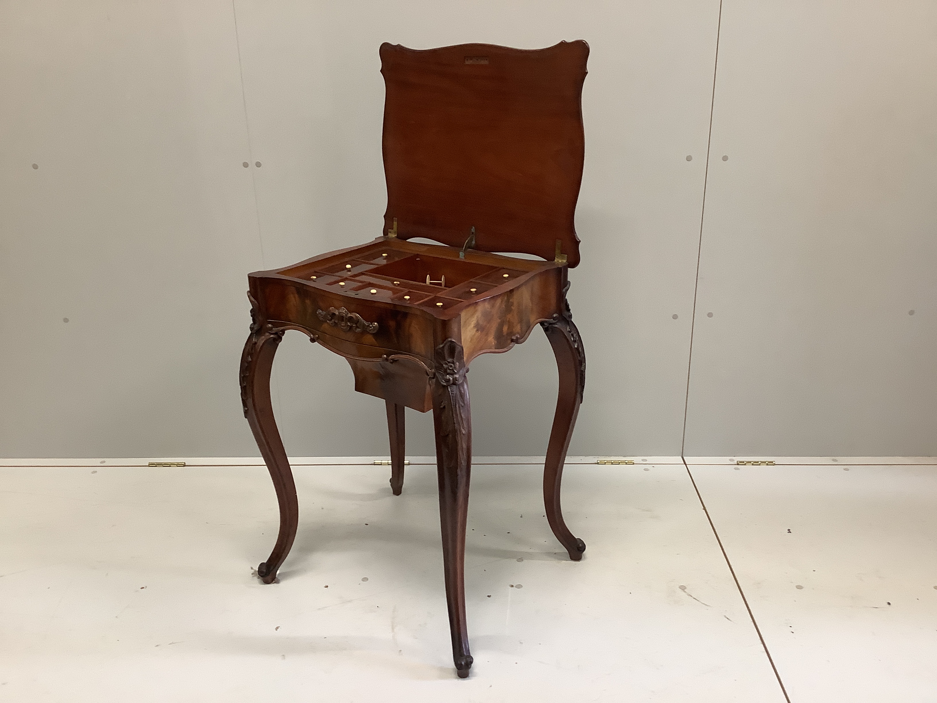 A late 19th century French mahogany work table, width 58cm, depth 48cm, height 77cm